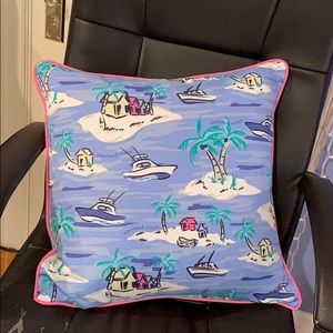 Vineyard Vines outdoor pillow